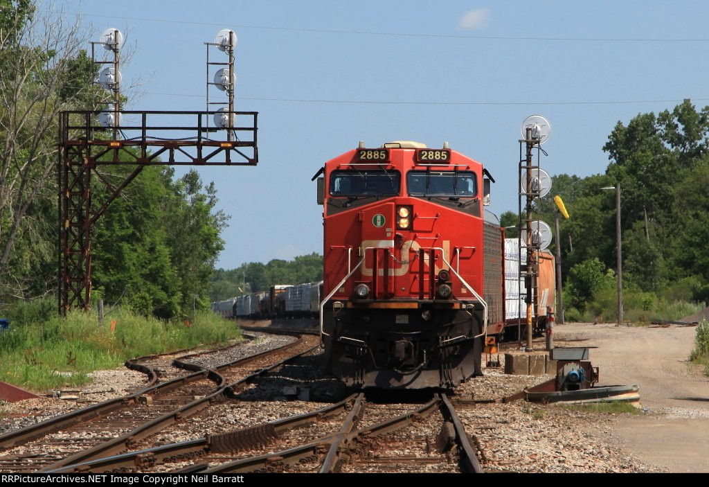 CN 2885